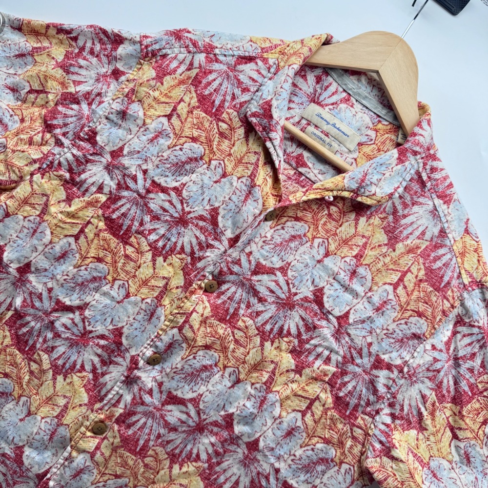 Tommy Bahama Button Up Mens L Red Tropical Floral Linen Short Sleeve Shirt
